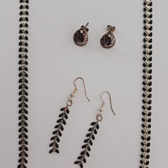 Necklace & Earing Sets Black & Silver Combination Formal Casual Business - Picture 1 of 7
